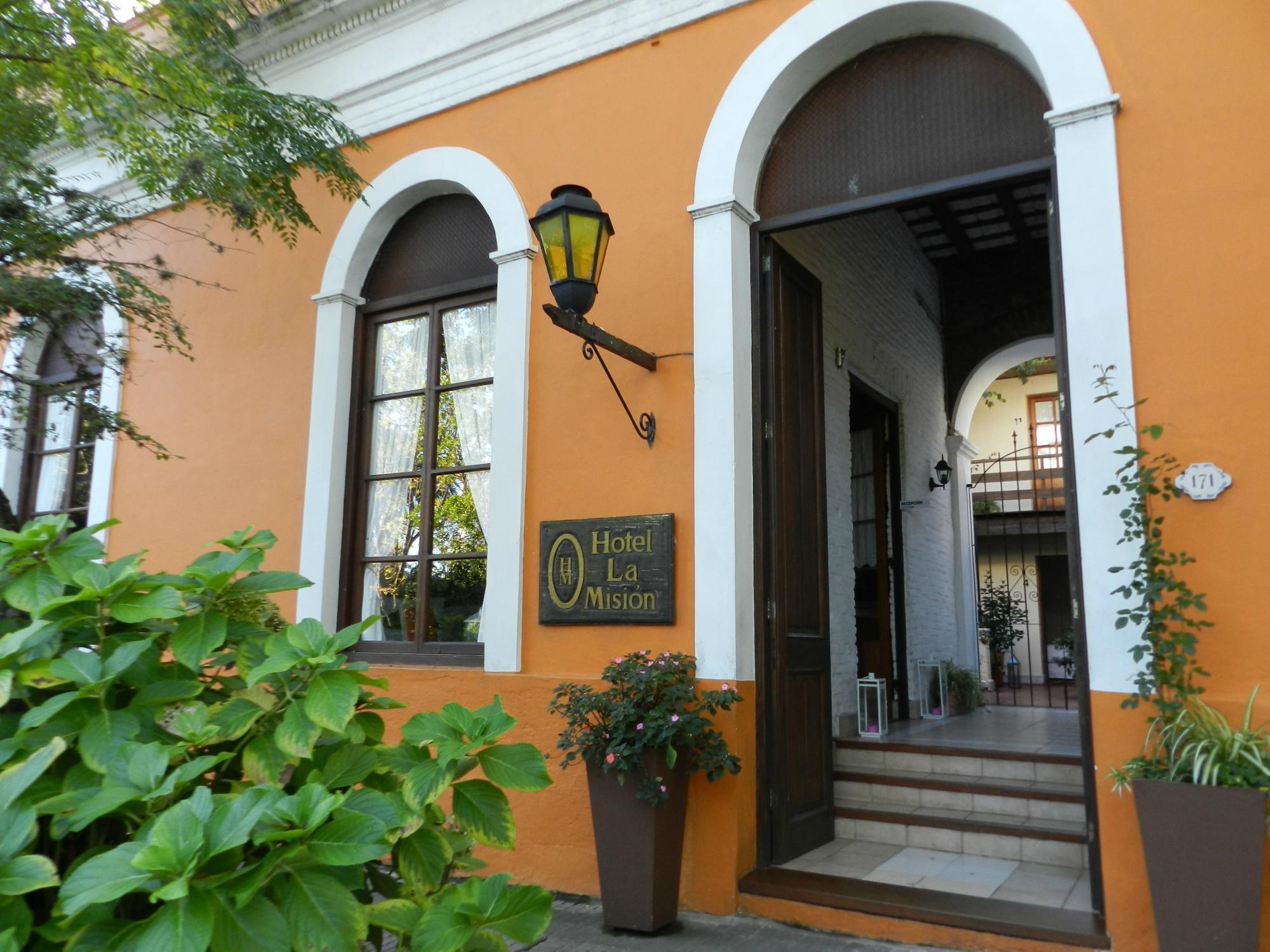 Hotel La Mision Colónia do Sacramento Exterior foto